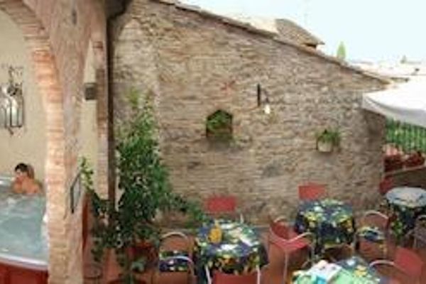 Hotel Leon Bianco (San Gimignano)